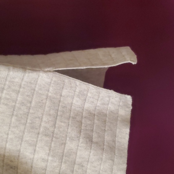 Banana Republic Sweater - Picture 3 of 7